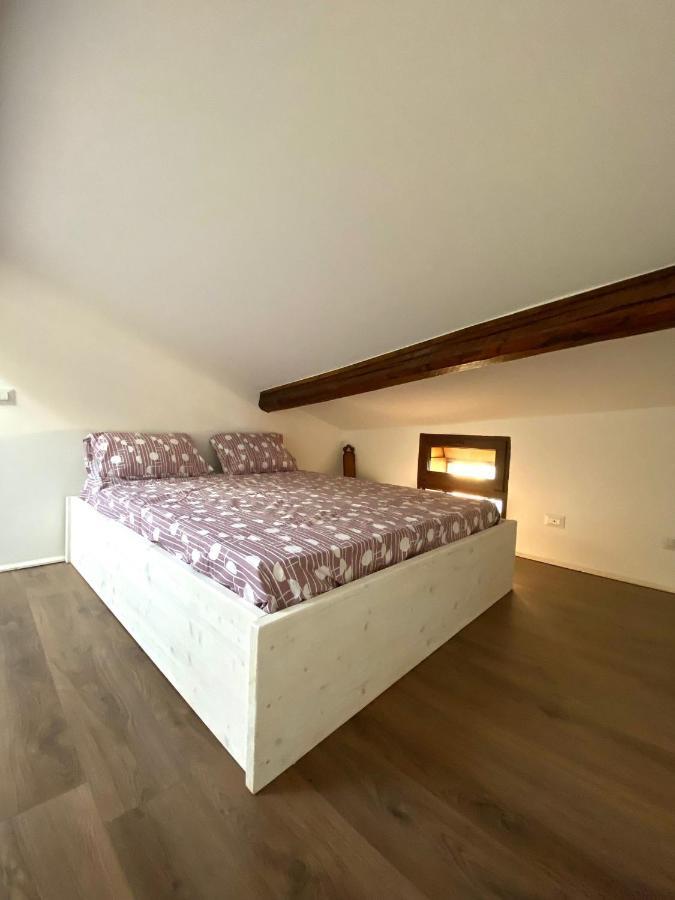 Appartamento Casaliva A Cecina Lago Di Garda Pulciano Buitenkant foto